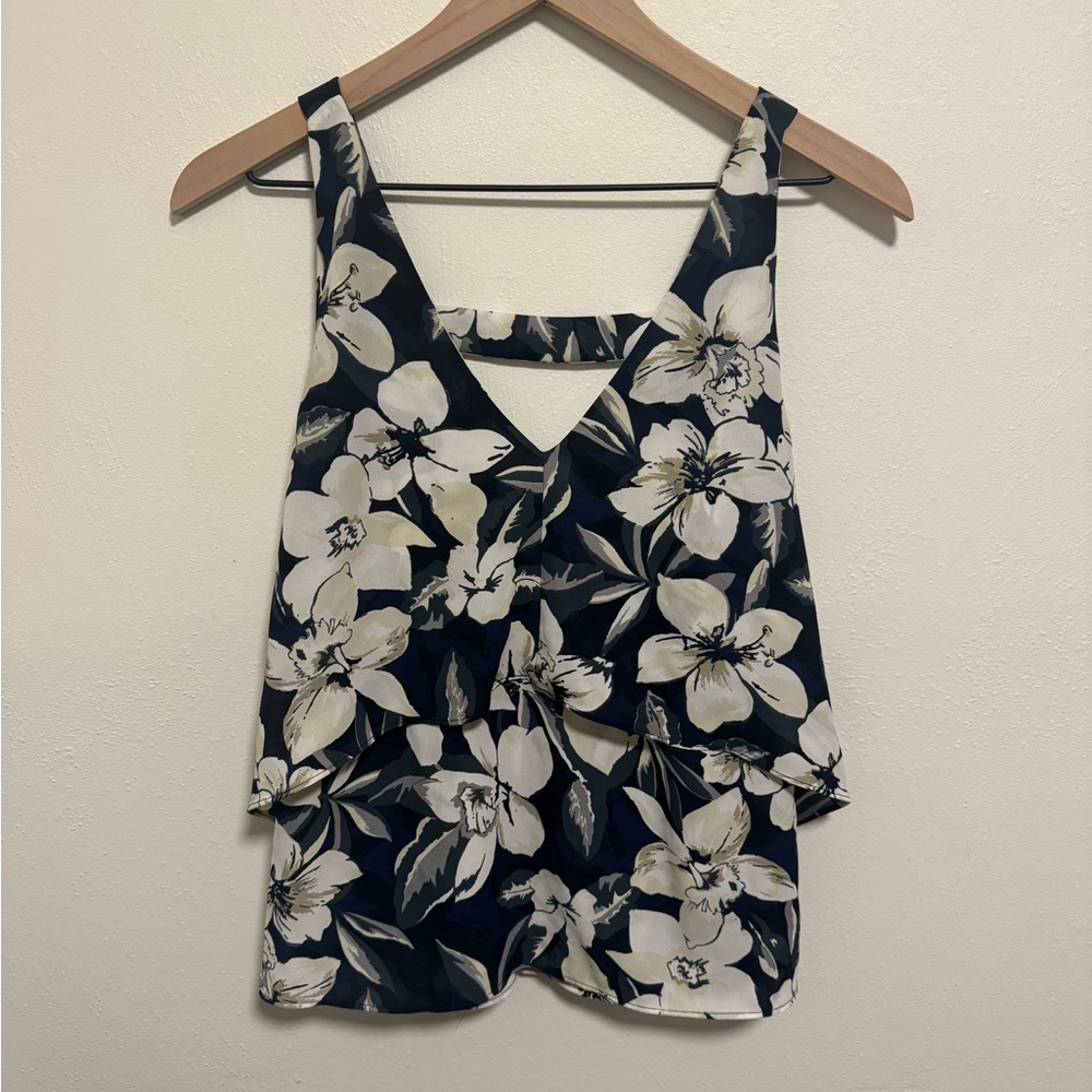 💙🤍 Belle Sky Layered Tank Top - S